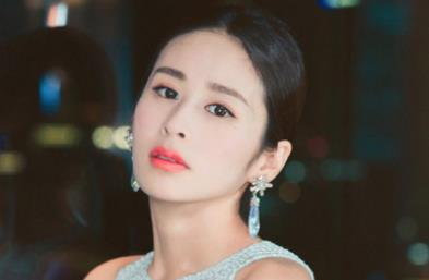 女生搞笑網名逗比奇葩，搞笑昵稱女生精選