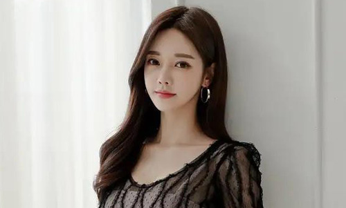 女人簡(jiǎn)單氣質(zhì)一句話，女人魅力和氣質(zhì)的句子